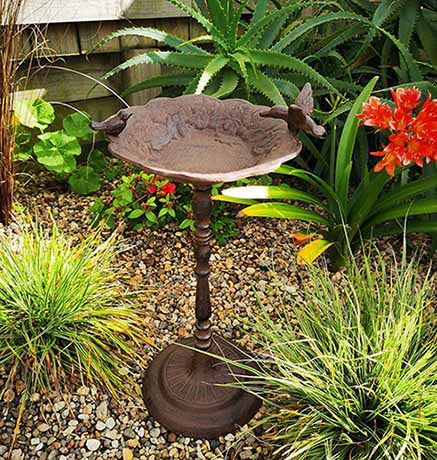 Cast Iron Bird Bath Feeder 2