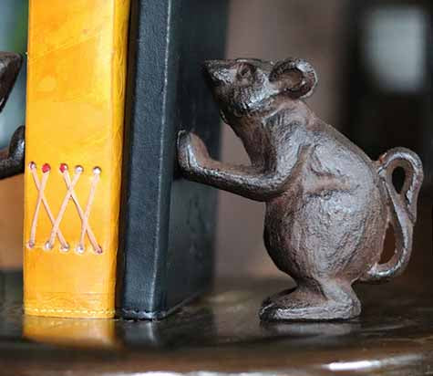 Mouse Book End 03
