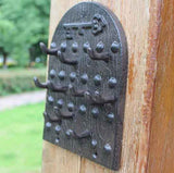 Hooks Plate 03